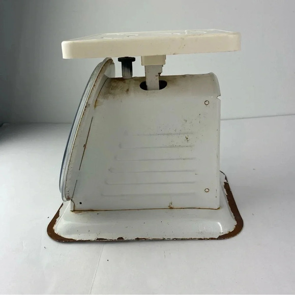 Vintage 1960s American Family Nursery Scale Baby 30 LBS Weight DECOR ONLY - Picture 3 of 5